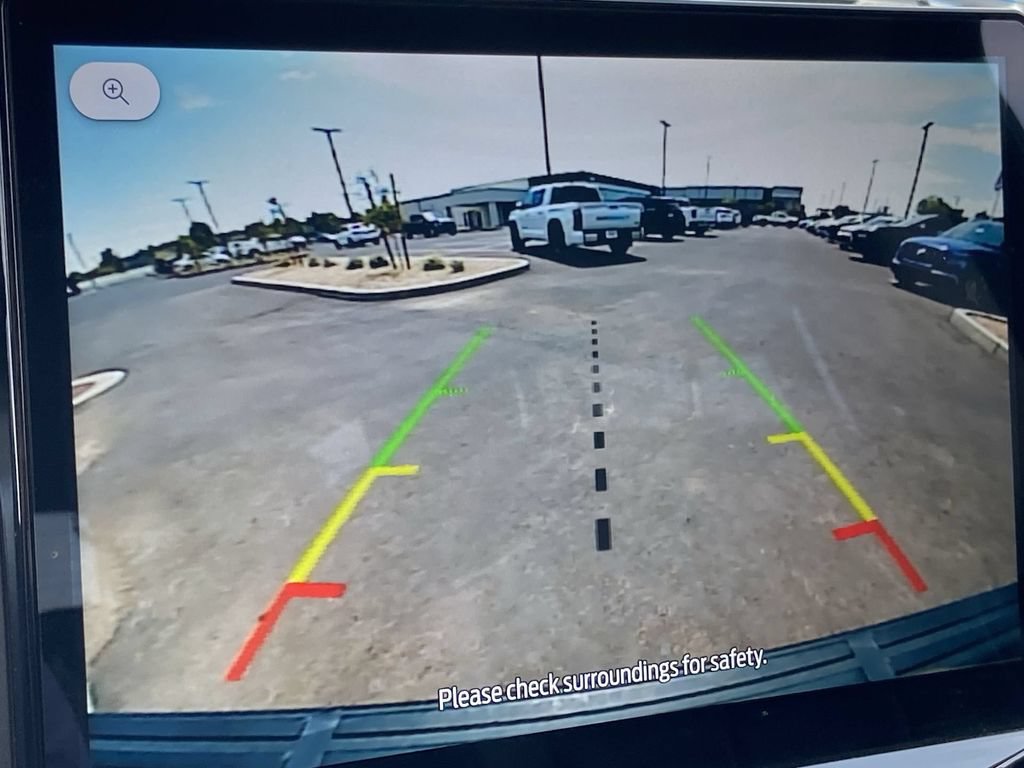 Used 2022 Ford Expedition XLT RWD image 11