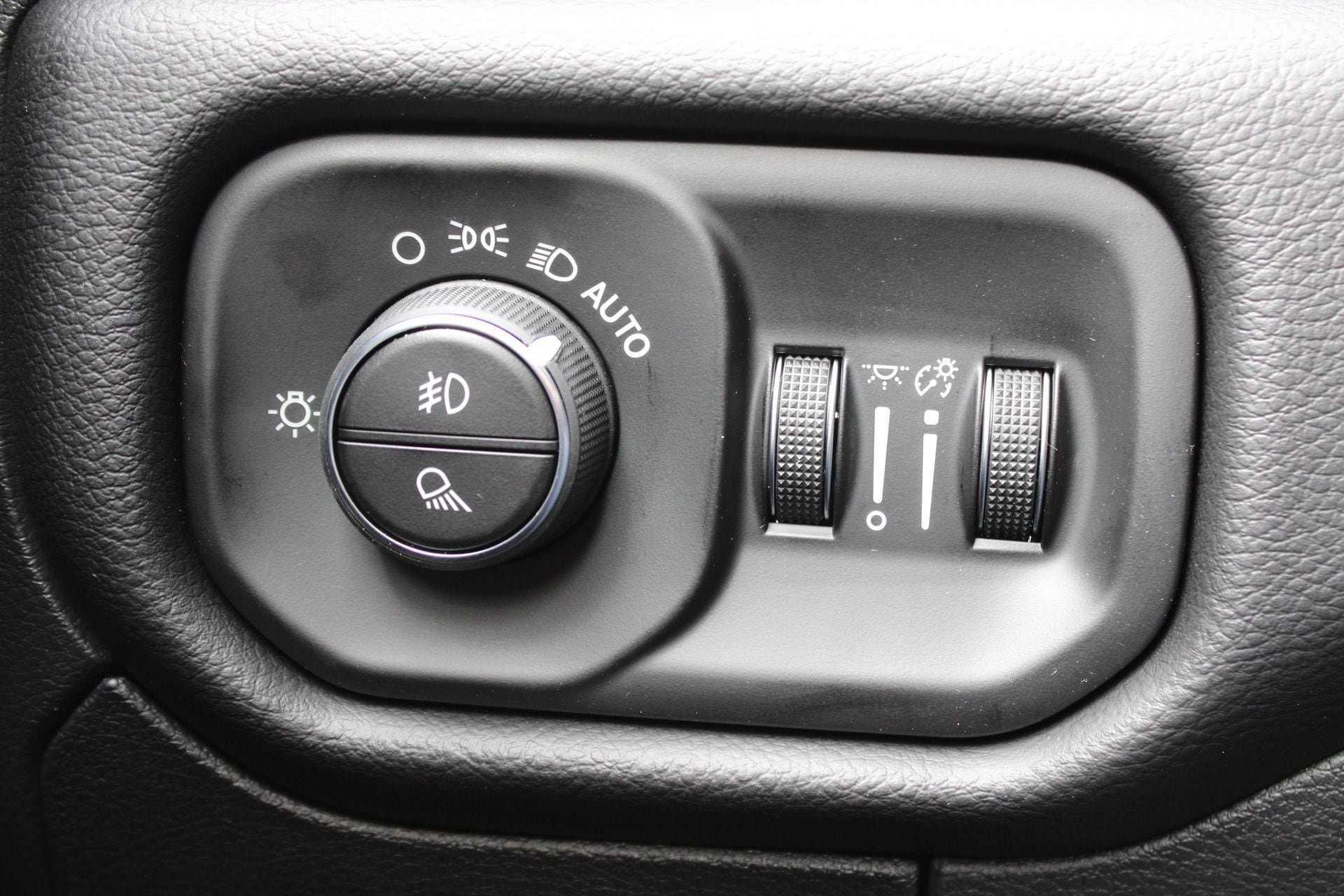 New 2026 RAM 1500 Big Horn AWD/4WD image 24