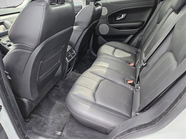 Used 2019 Land Rover Range Rover Evoque SE Premium image 19