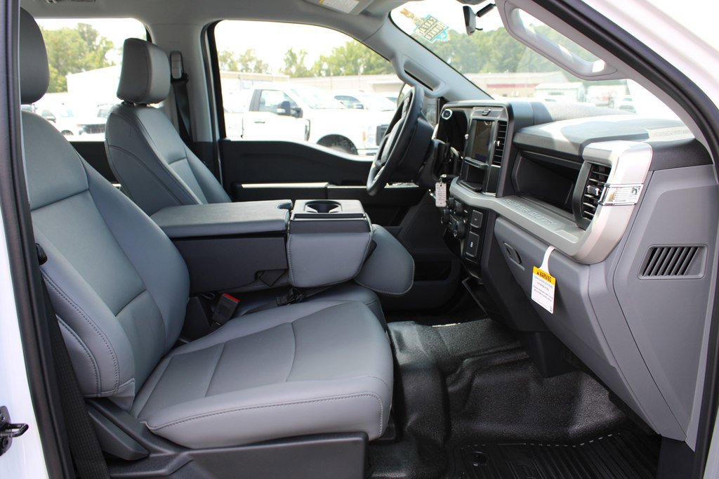 Used 2025 Ford F250 XL image 19