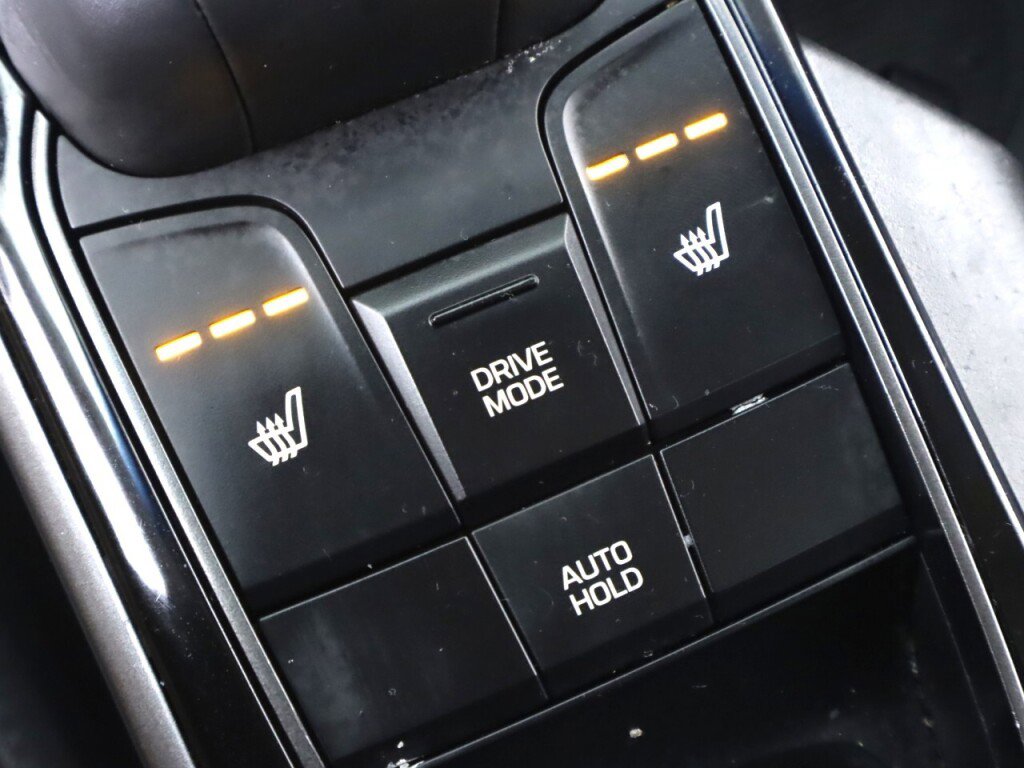 Used 2020 Hyundai Ioniq Limited image 27