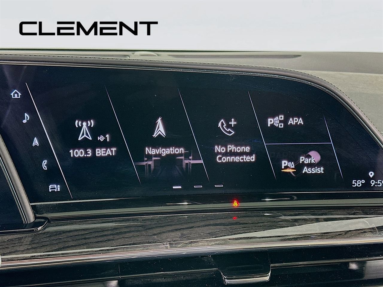 Used 2021 Cadillac Escalade ESV Premium Luxury w/ Driver Assist Tech Package AWD/4WD image 19
