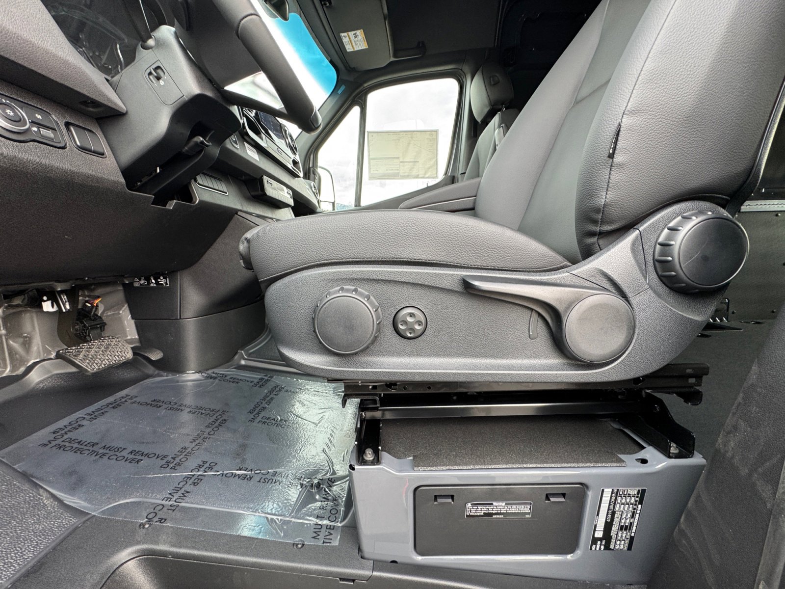 New 2026 Mercedes-Benz Sprinter 2500 image 14