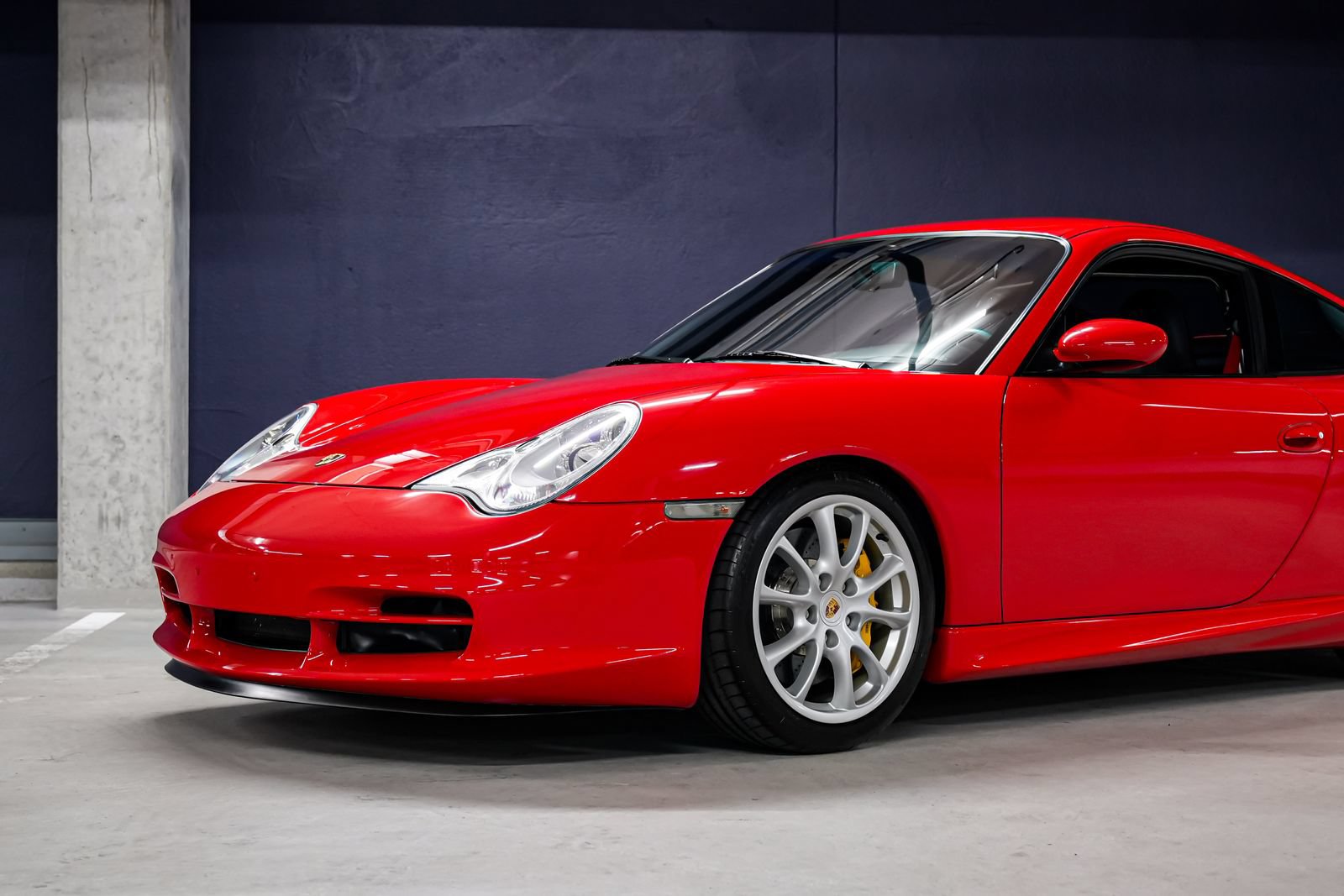 Used 2004 Porsche 911 GT3 RWD image 32