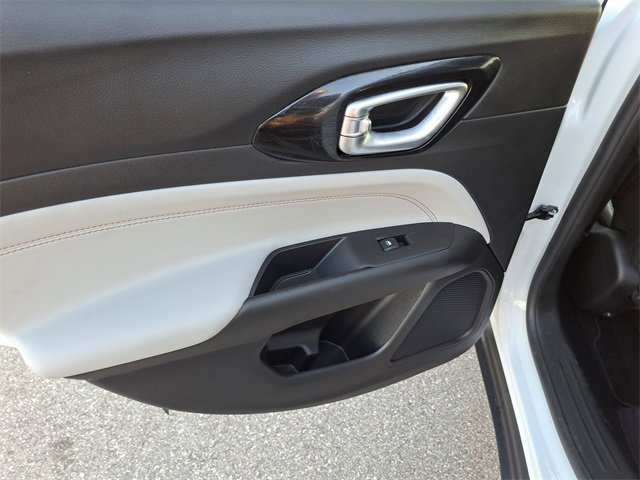 Used 2022 Jeep Compass Limited image 15