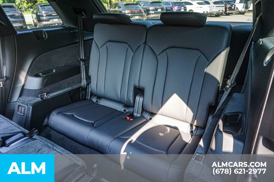 Used 2025 Audi Q7 3.0T Premium Plus AWD/4WD image 21