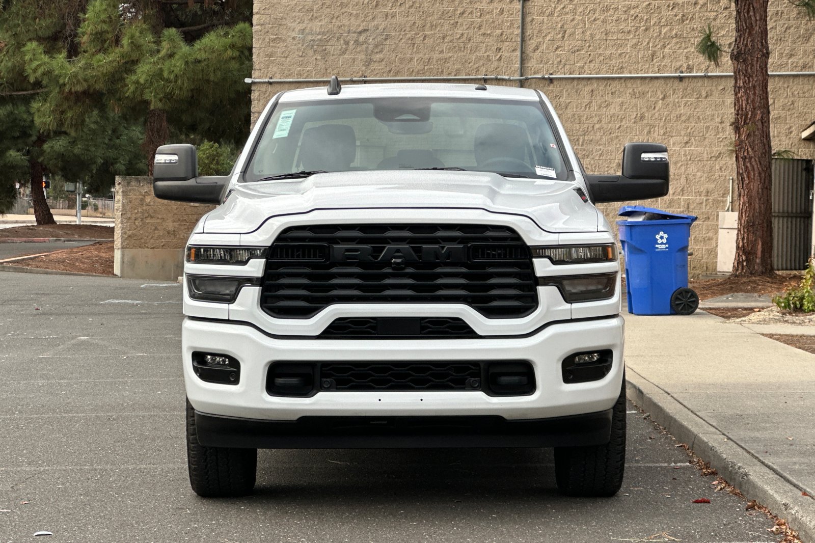 Used 2025 RAM 2500 Big Horn AWD/4WD image 8