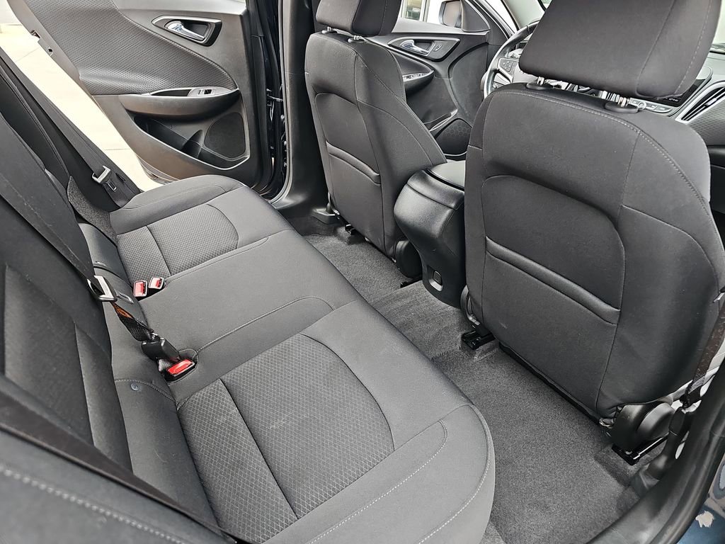 Used 2020 Chevrolet Malibu RS FWD image 11