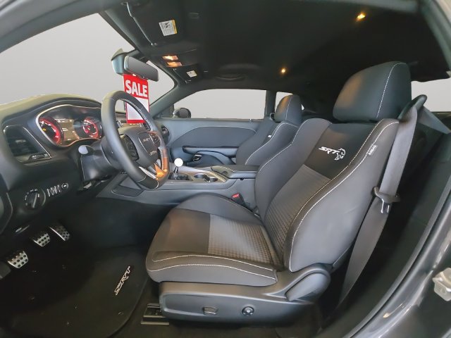 Used 2023 Dodge Challenger SRT Hellcat RWD image 9