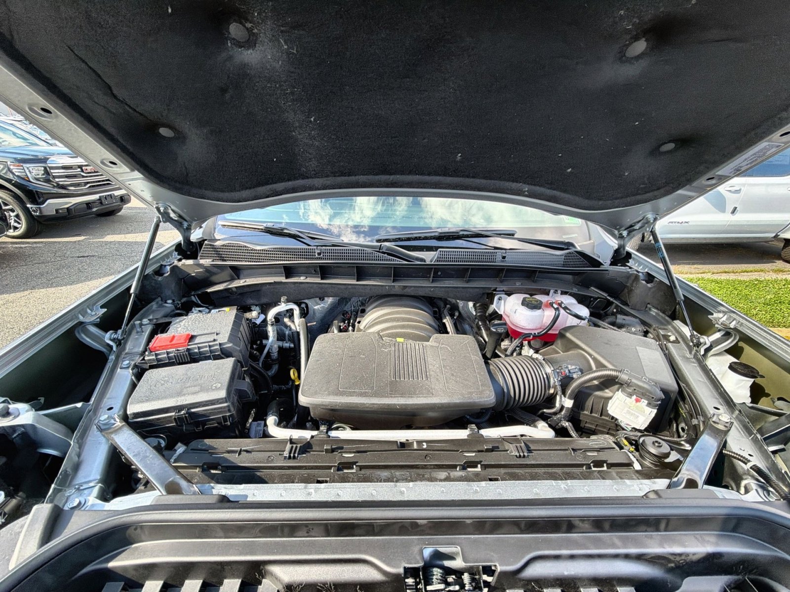 New 2026 GMC Sierra 1500 SLT w/ SLT Premium Package image 28