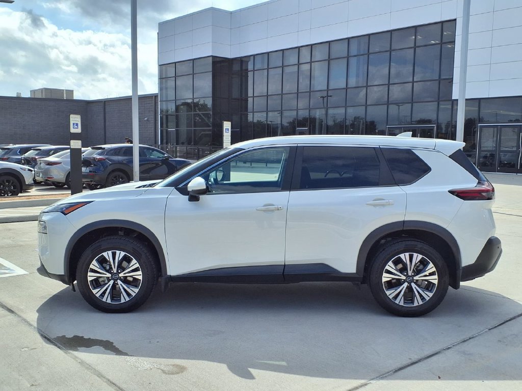 Used 2022 Nissan Rogue SV FWD image 6