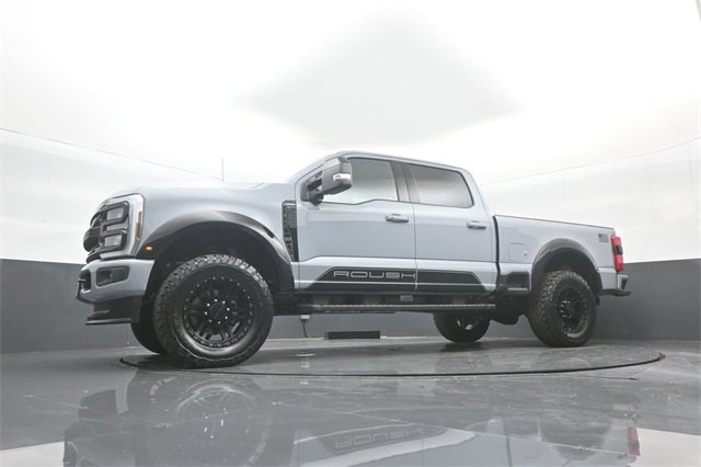 New 2026 Ford F250 Lariat w/ Black Appearance Package image 29