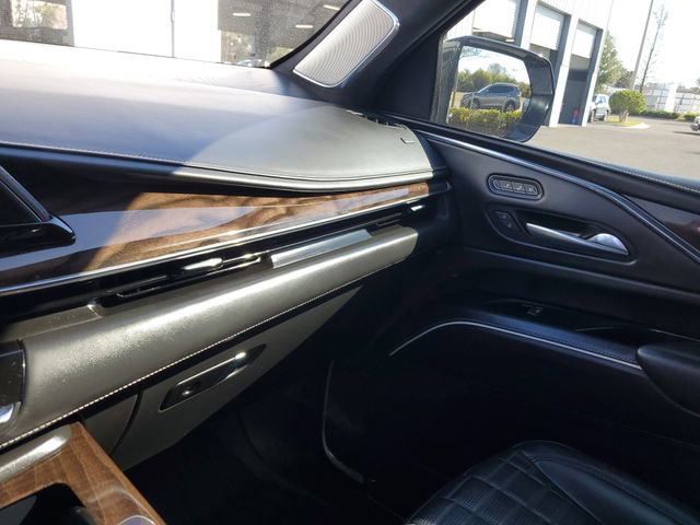 Used 2022 Cadillac Escalade Sport Platinum w/ LPO, ONYX Package image 25