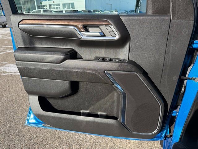 Used 2024 Chevrolet Silverado 1500 RST image 21