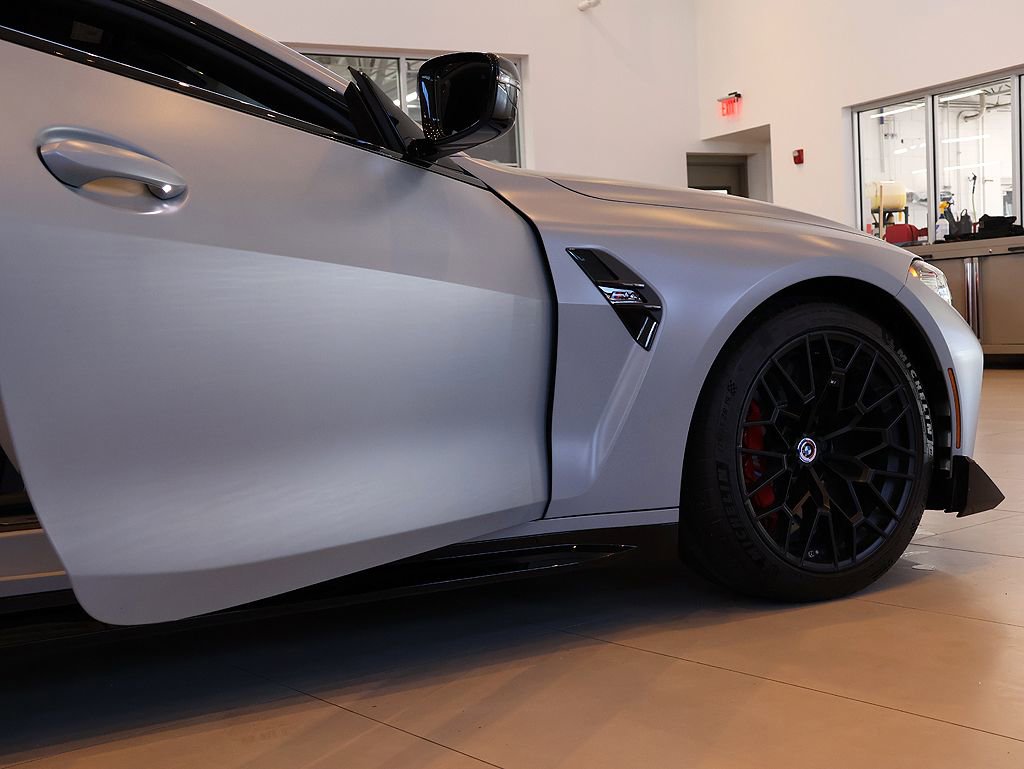 Used 2023 BMW M4 CSL image 24