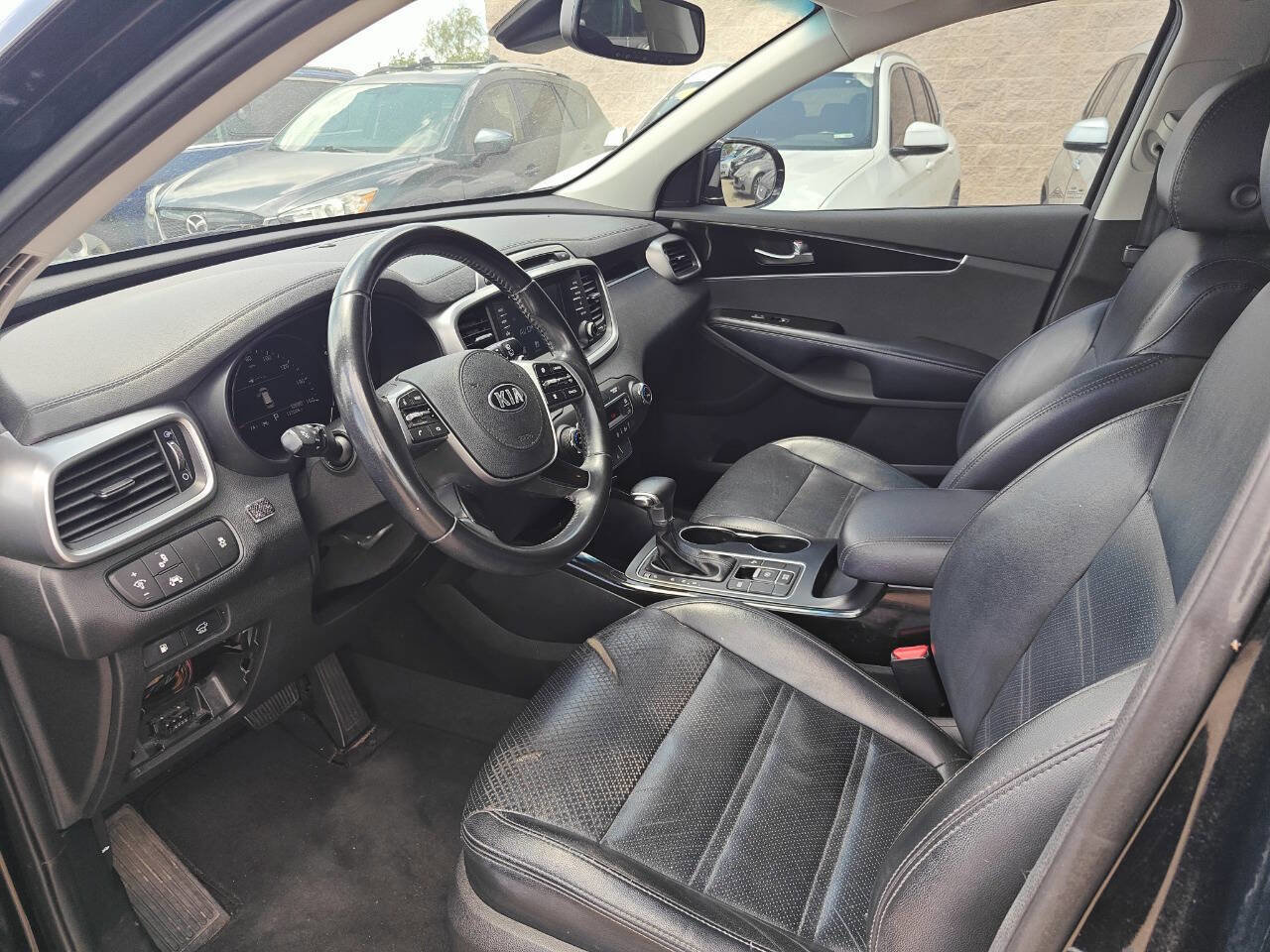 Used 2019 Kia Sorento EX FWD image 10