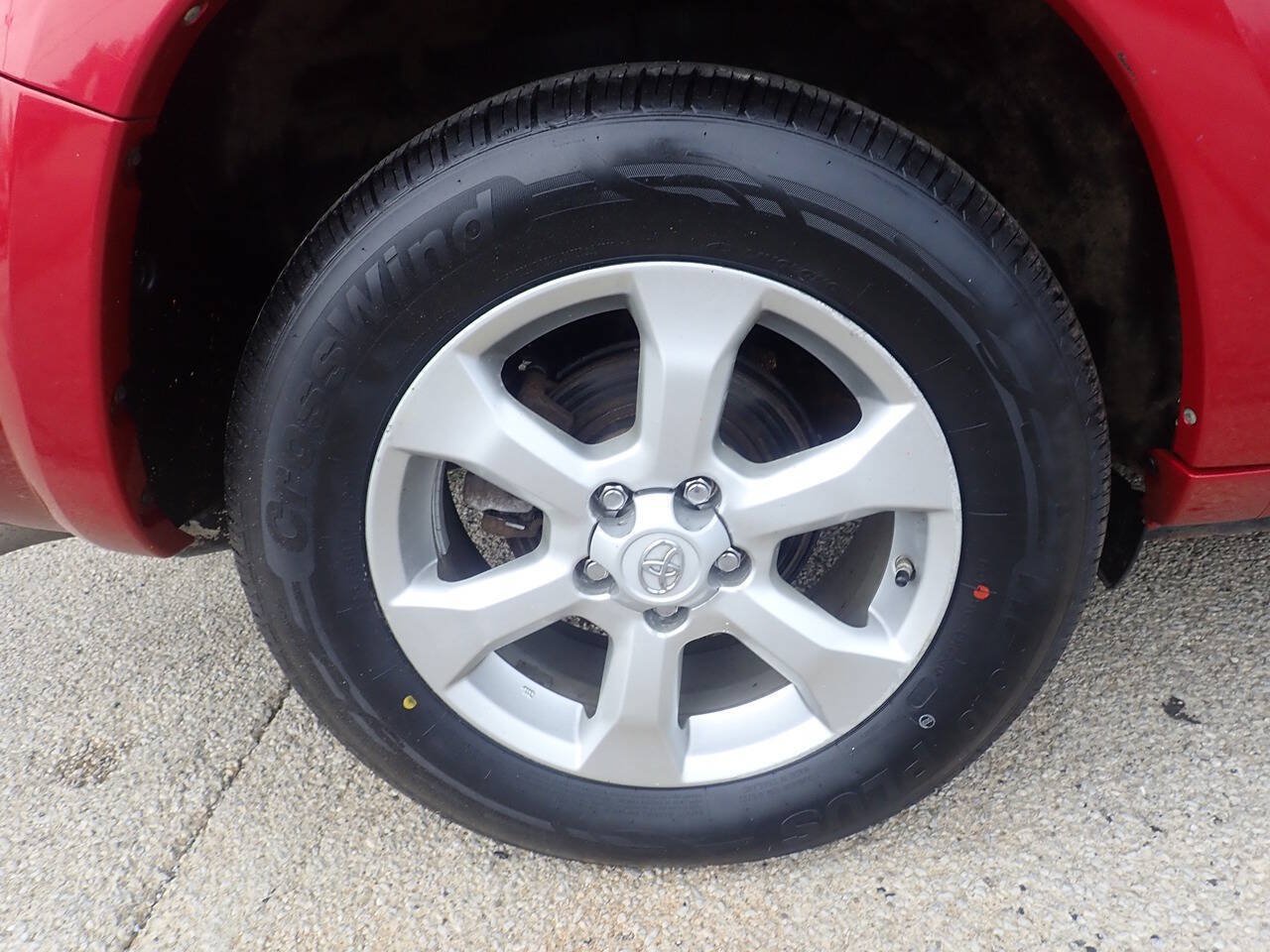 Used 2010 Toyota RAV4 Limited w/ Limited Extra Value Pkg AWD/4WD image 29