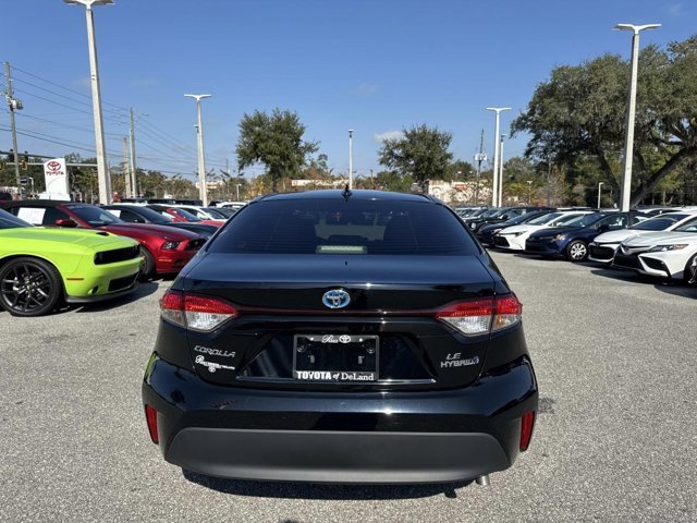 Used 2023 Toyota Corolla LE image 3