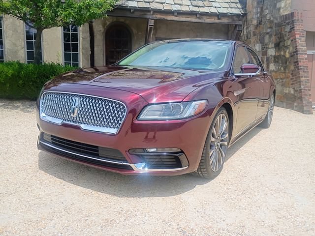 Used 2017 Lincoln Continental Select w/ Climate Package AWD/4WD image 4