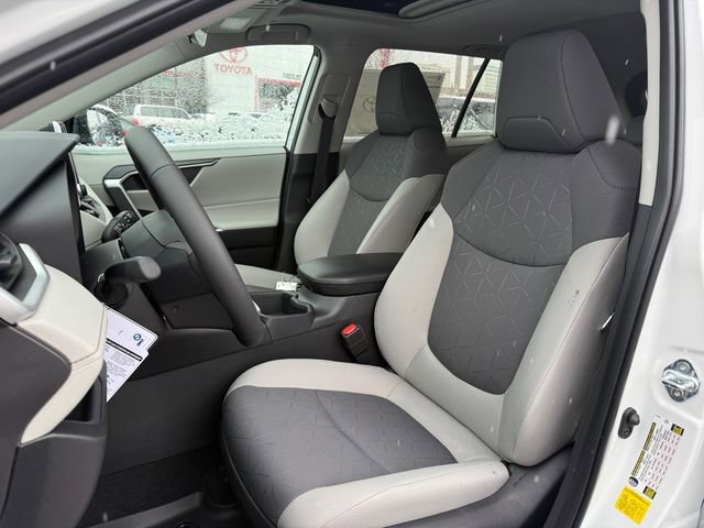 New 2025 Toyota RAV4 XLE image 7