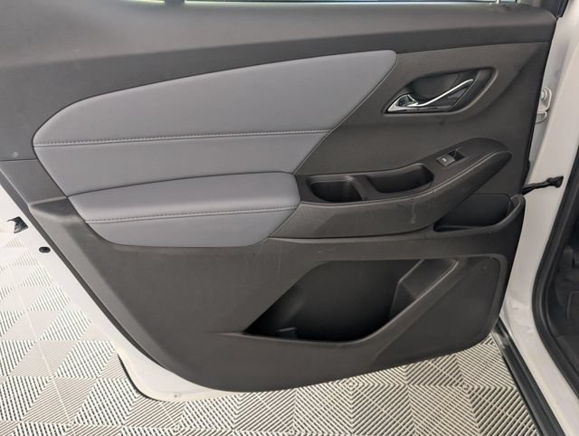 Certified 2020 Chevrolet Traverse LT FWD image 28
