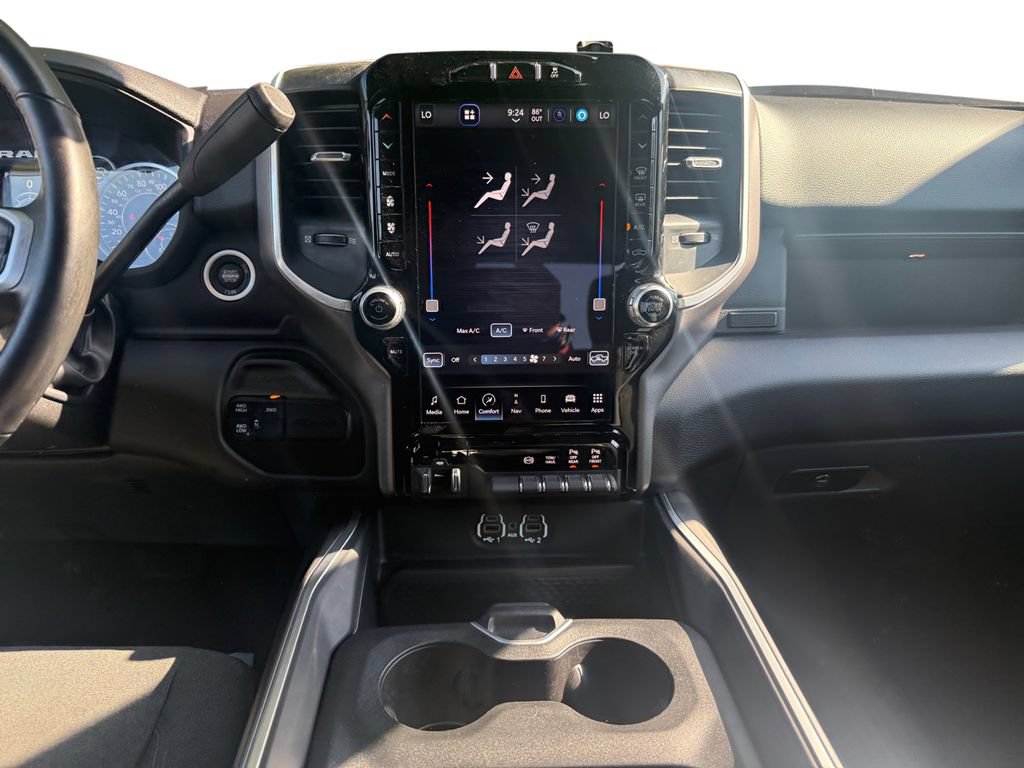 Used 2024 RAM 3500 Big Horn w/ Sport Appearance Package AWD/4WD image 11