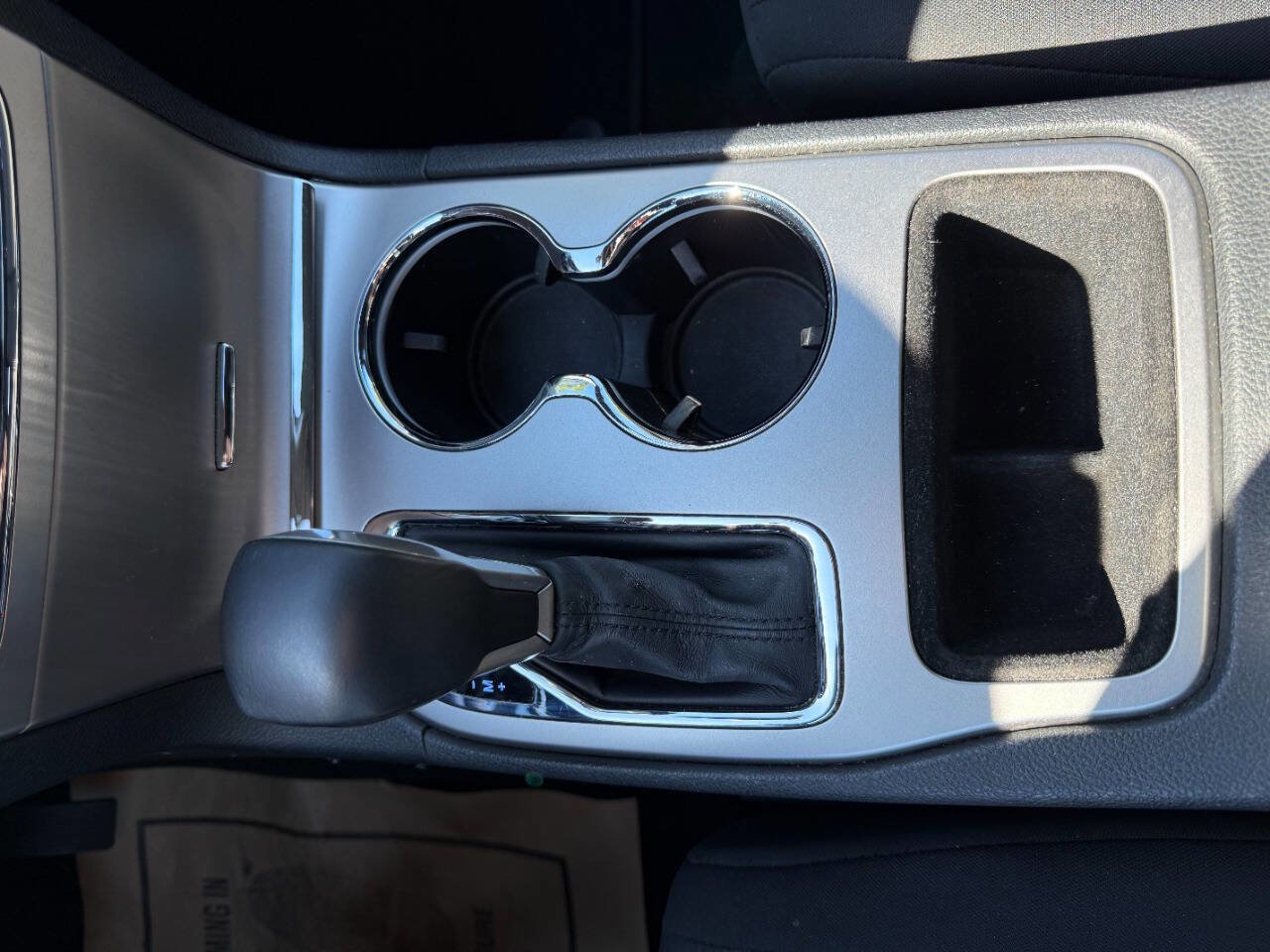 Used 2019 Jeep Grand Cherokee Laredo image 24