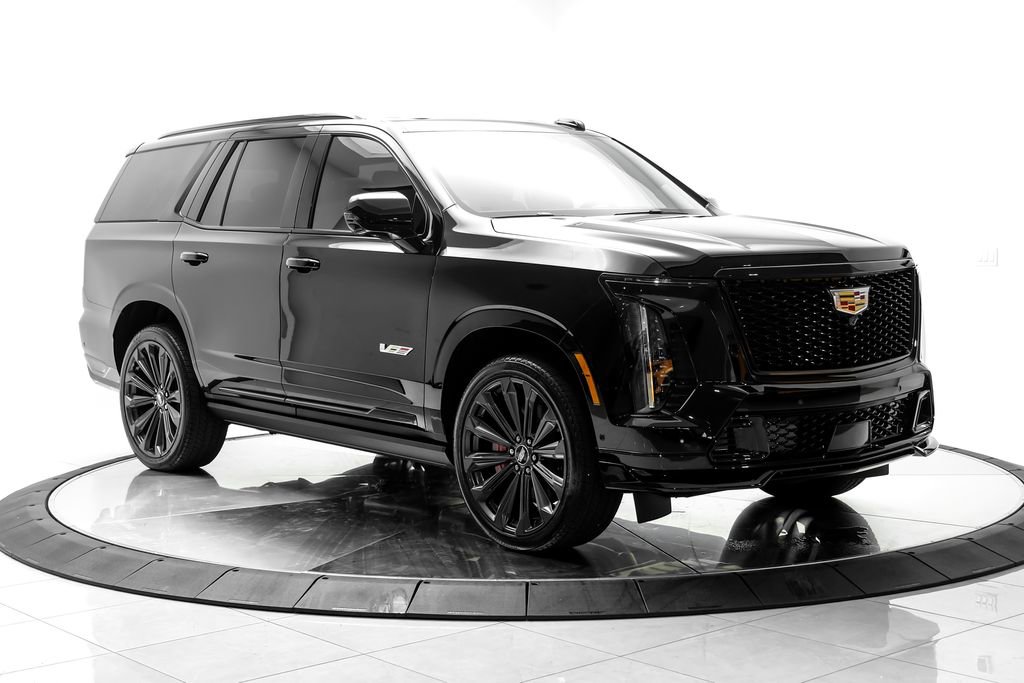 Used 2026 Cadillac Escalade V AWD/4WD image 3