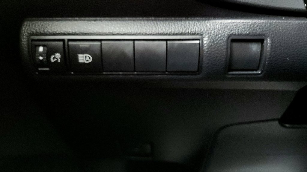 Certified 2022 Toyota Corolla SE w/ SE Premium Package FWD image 29
