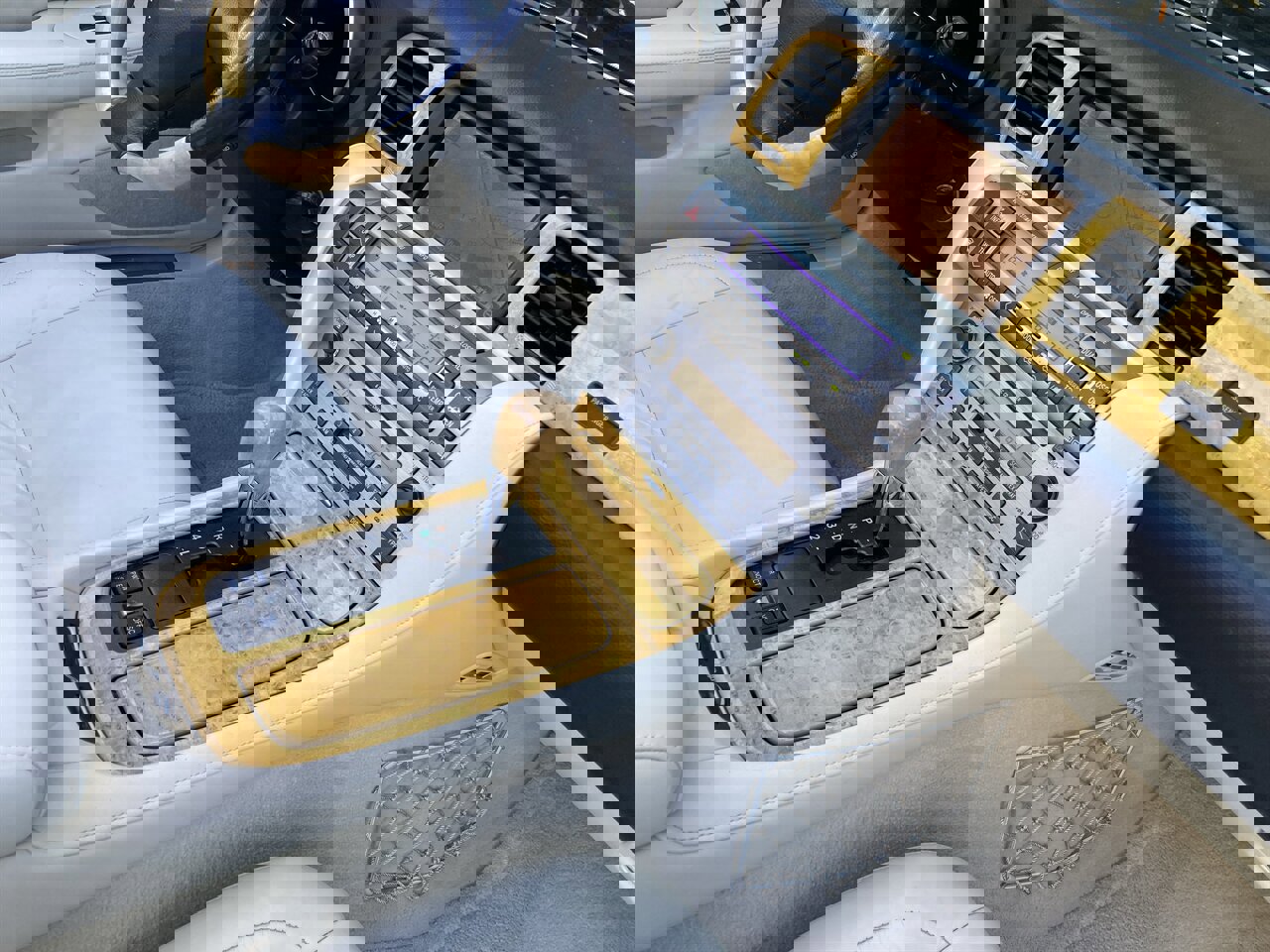 Used 2005 Lexus SC 430 Convertible image 30