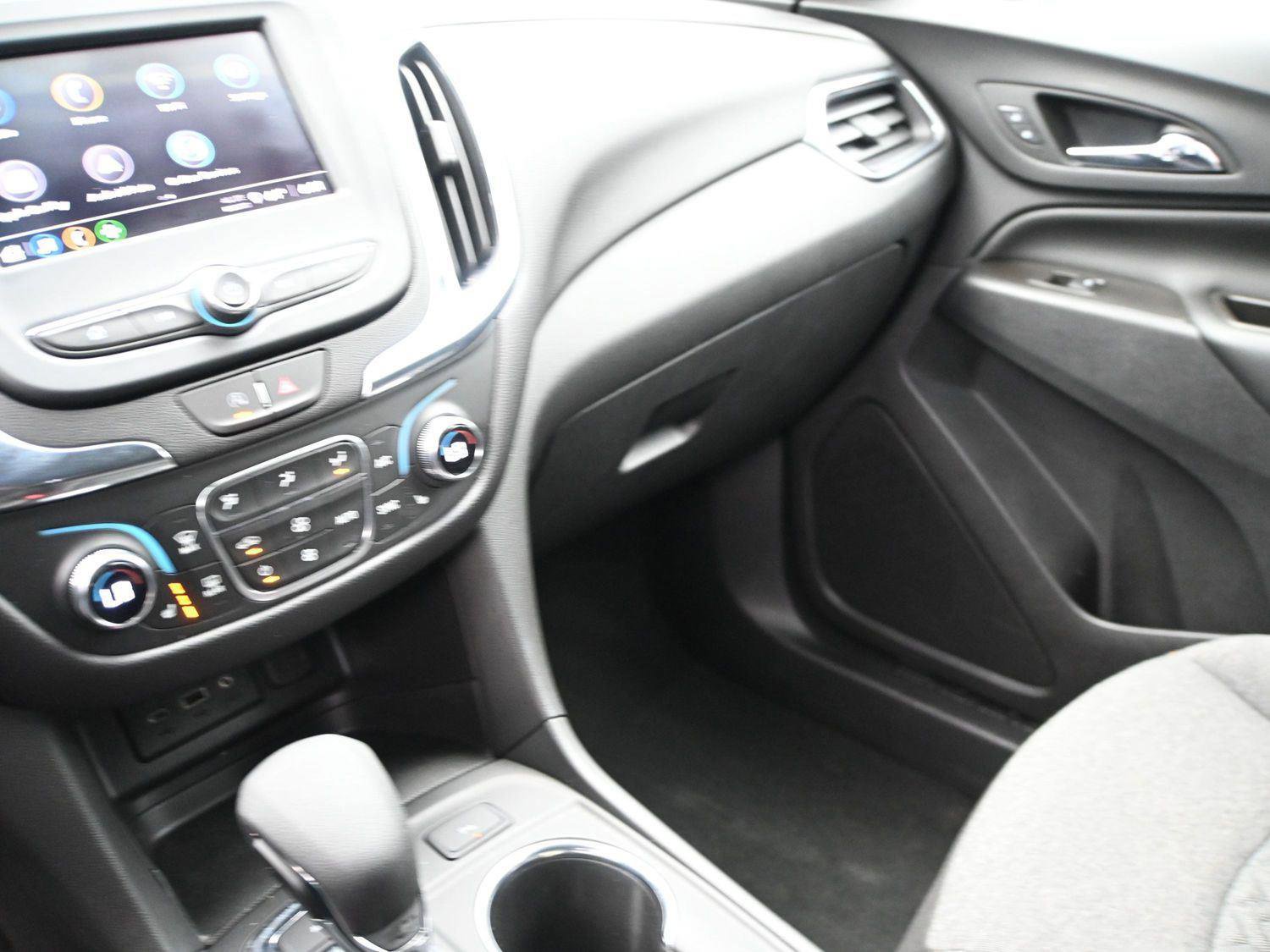 Used 2023 Chevrolet Equinox LT image 4