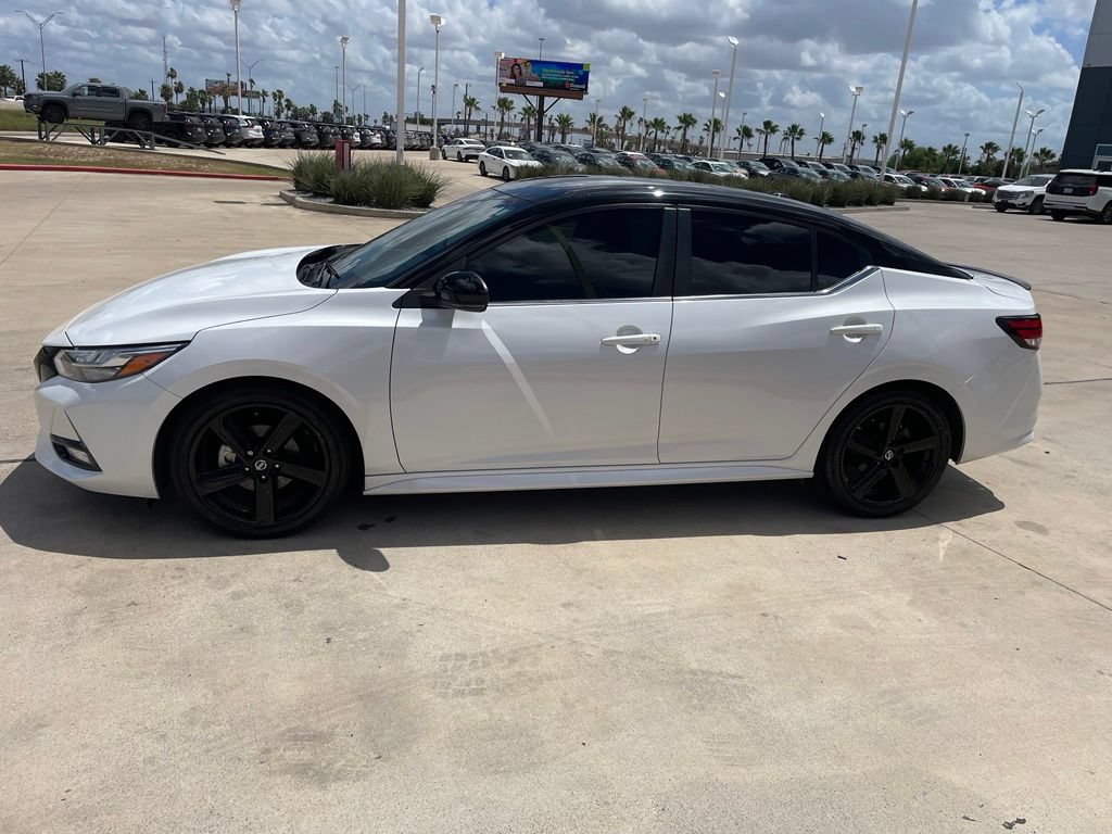 Certified 2023 Nissan Sentra SR w/ Midnight Edition Package FWD image 4