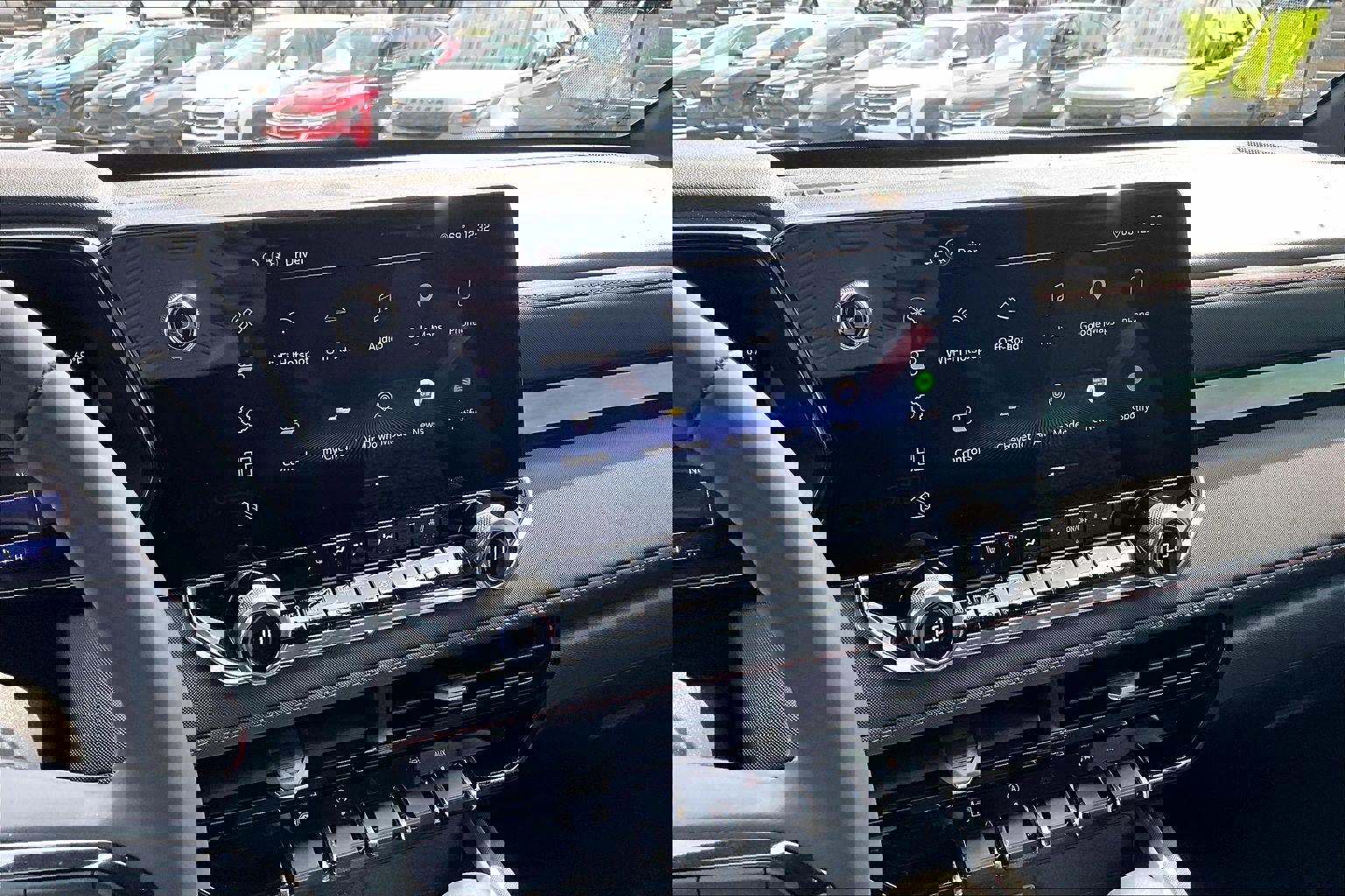 Used 2025 Chevrolet Colorado Z71 image 6