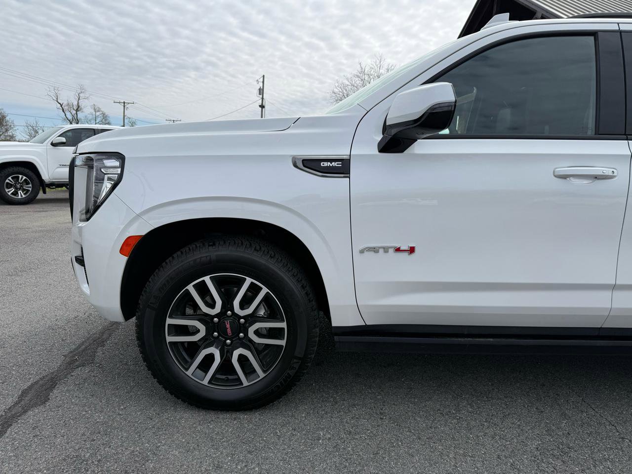 Used 2022 GMC Yukon AT4 w/ Max Trailering Package AWD/4WD image 37