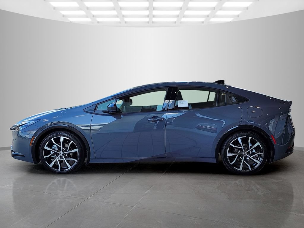 New 2026 Toyota Prius Plug-In Hybrid FWD image 5