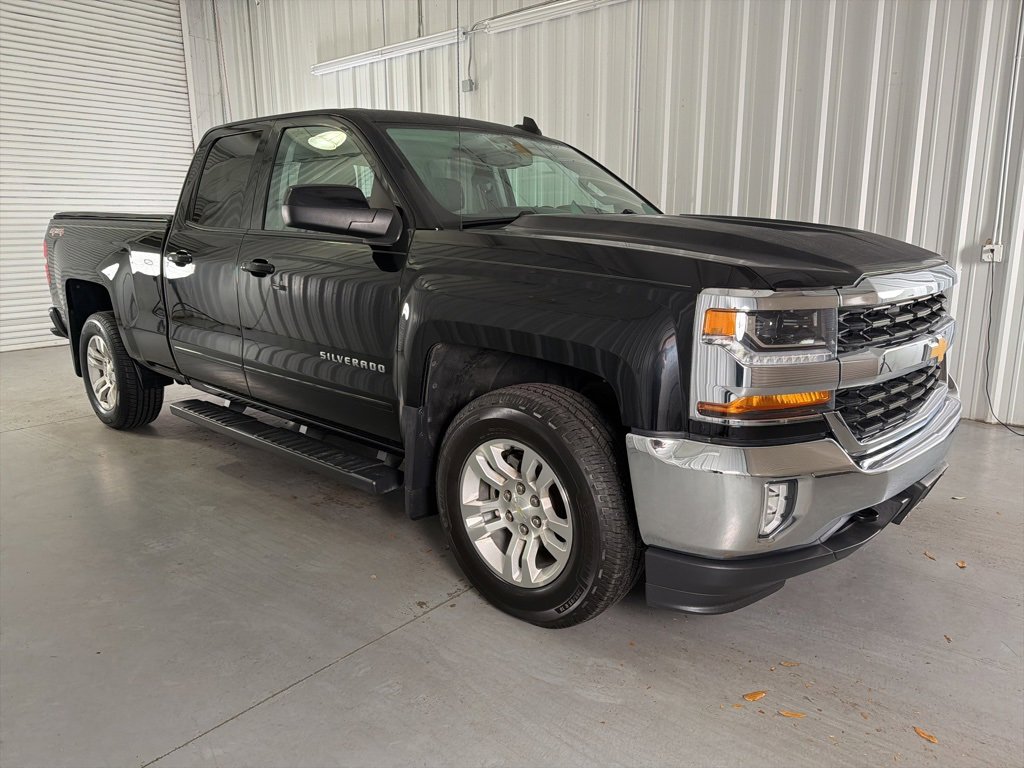 Used 2017 Chevrolet Silverado 1500 LT w/ All Star Edition image 3