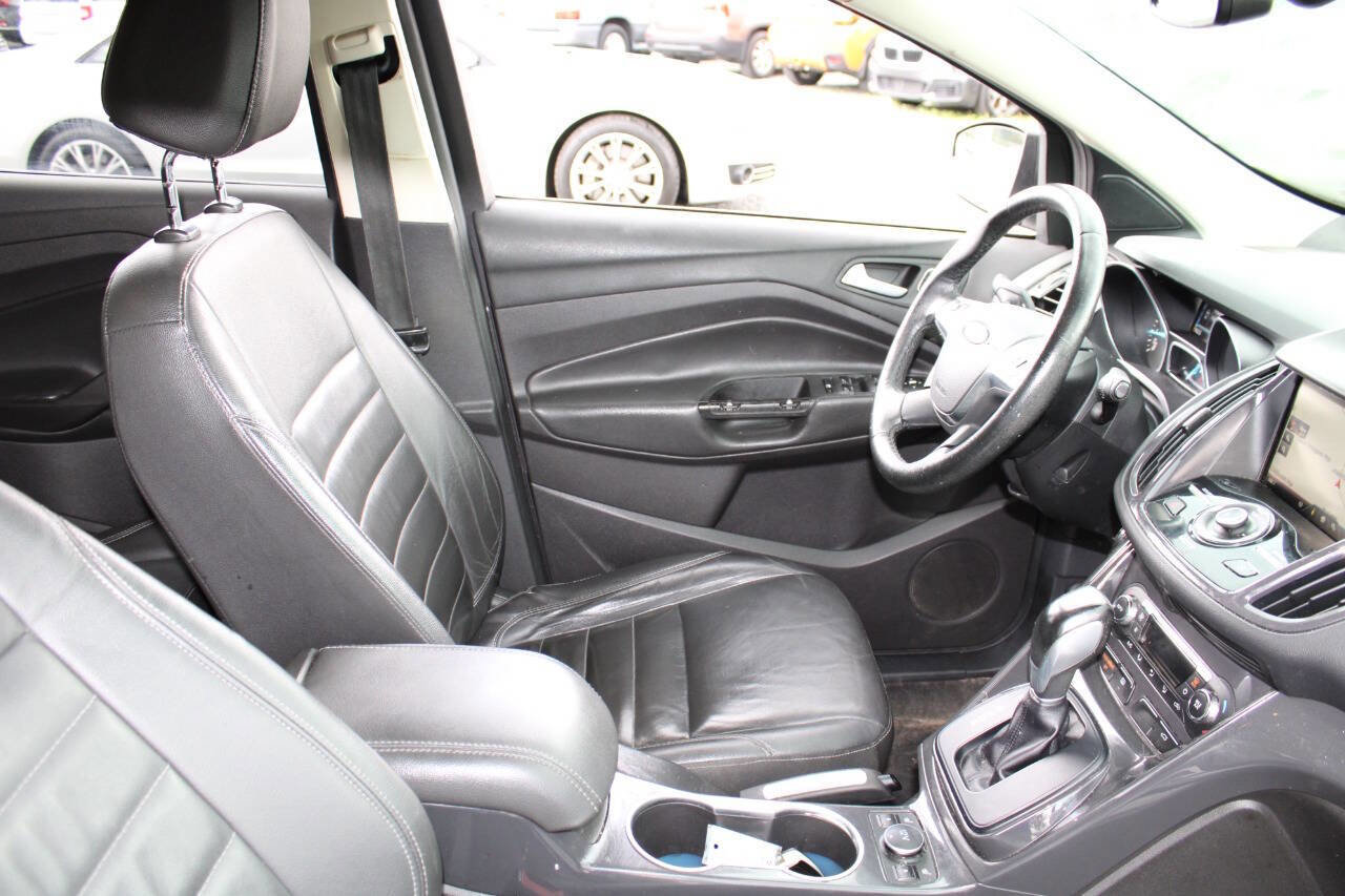 Used 2015 Ford Escape Titanium AWD/4WD image 11