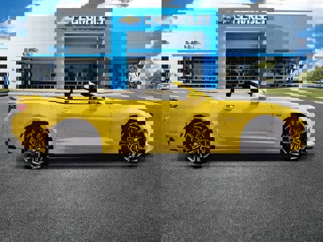 Used 2017 Chevrolet Camaro LT w/ RS Package image 2