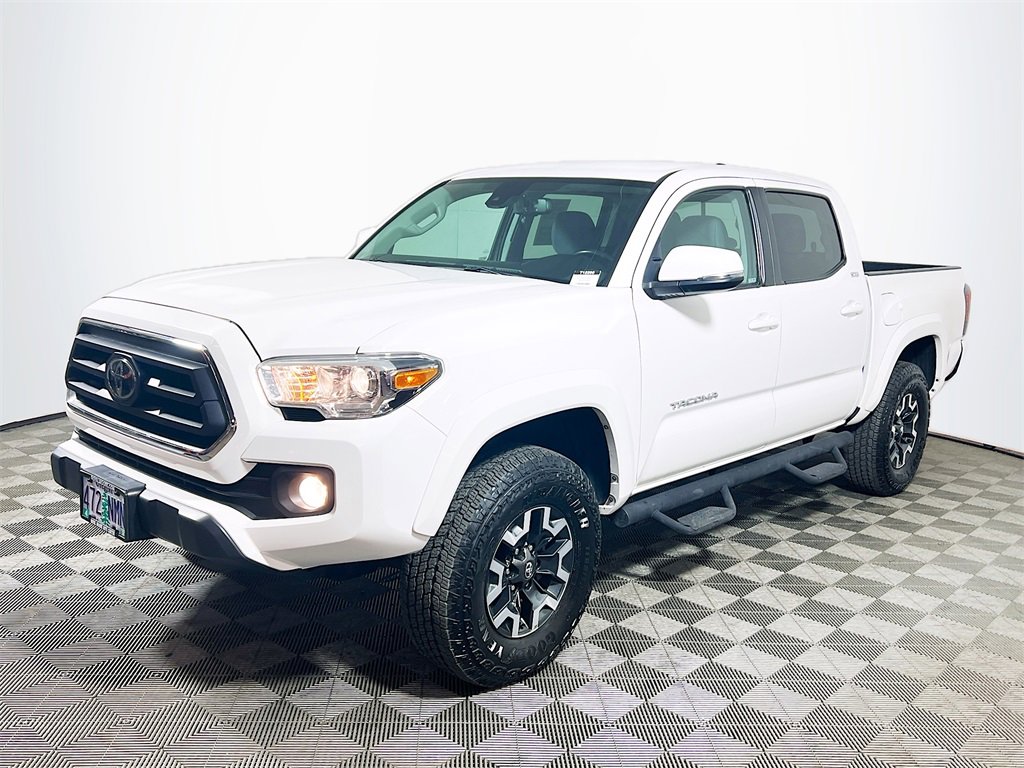 Certified 2021 Toyota Tacoma SR5 image 4