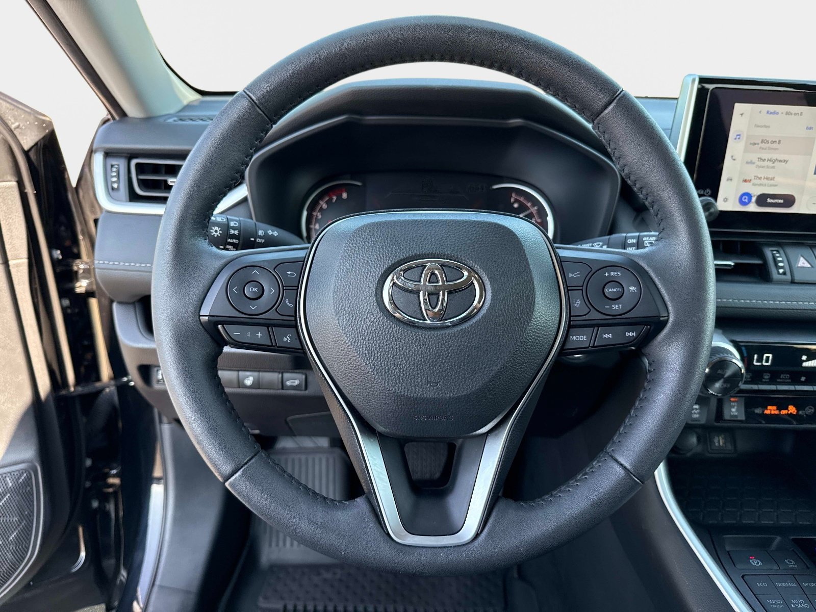 Used 2025 Toyota RAV4 XLE Premium w/ Weather Package AWD/4WD image 28