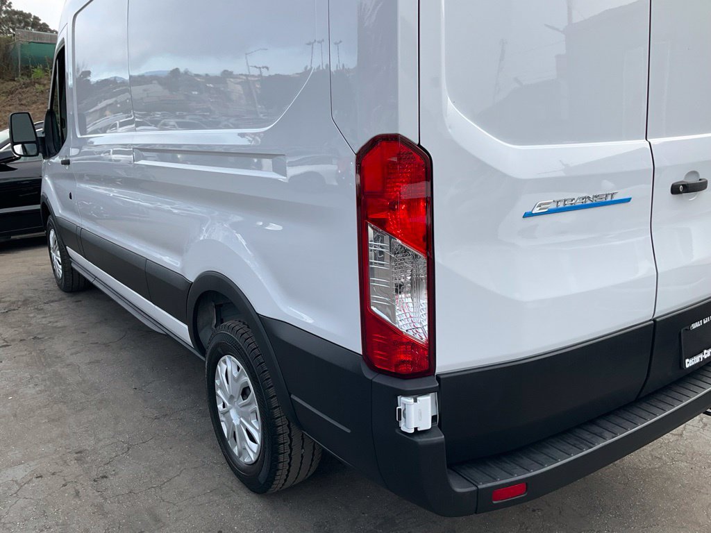 Used 2023 Ford E-Transit Medium Roof RWD image 66
