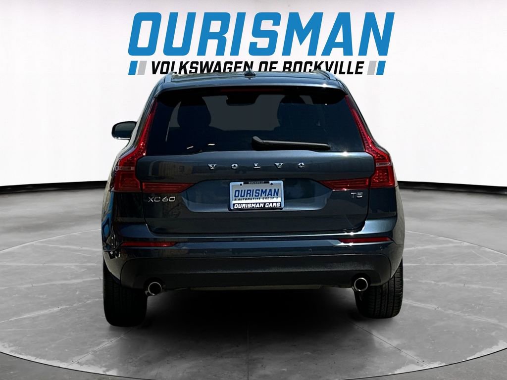 Used 2021 Volvo XC60 T5 Momentum image 5