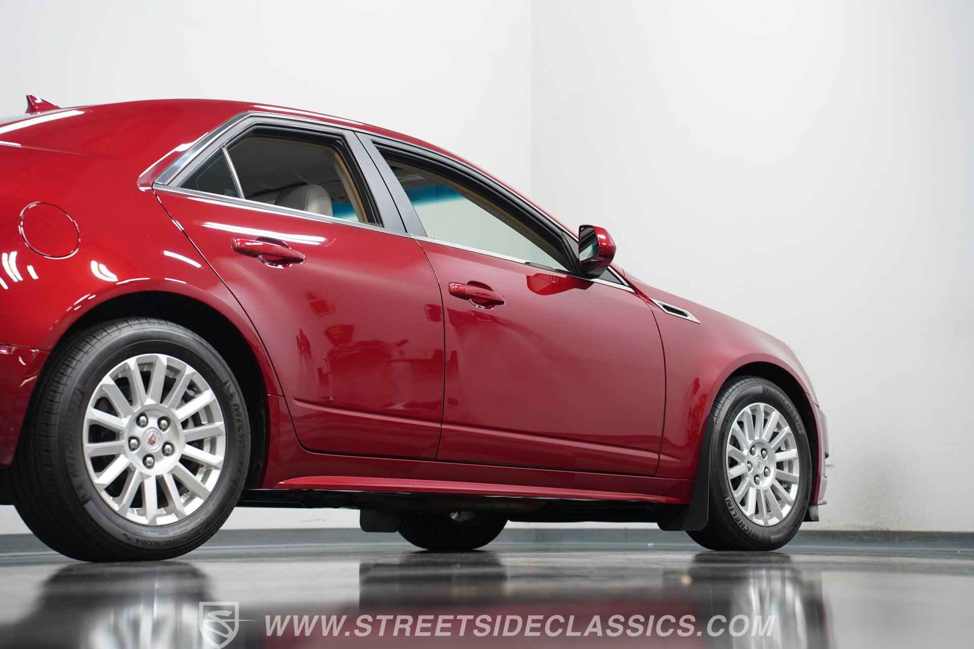 Used 2011 Cadillac CTS Sedan RWD image 28