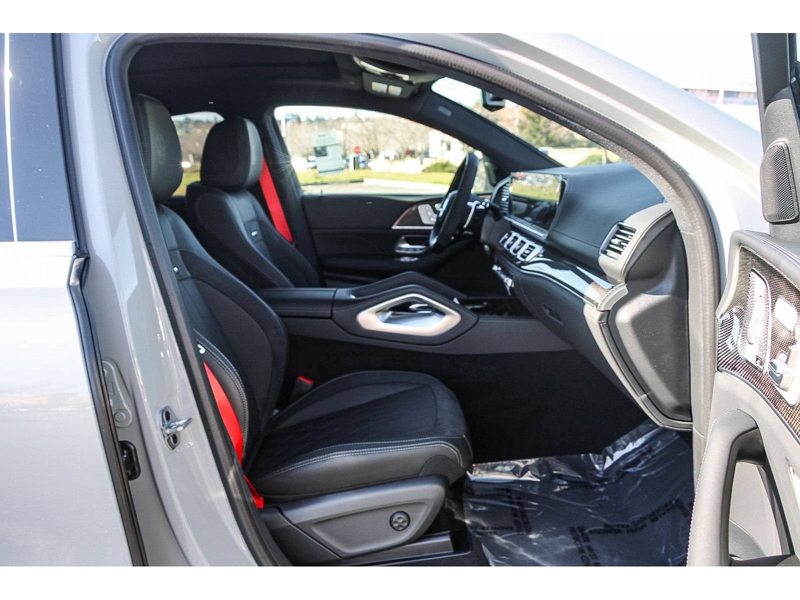 New 2026 Mercedes-Benz GLE 53 AMG 4MATIC Coupe image 17