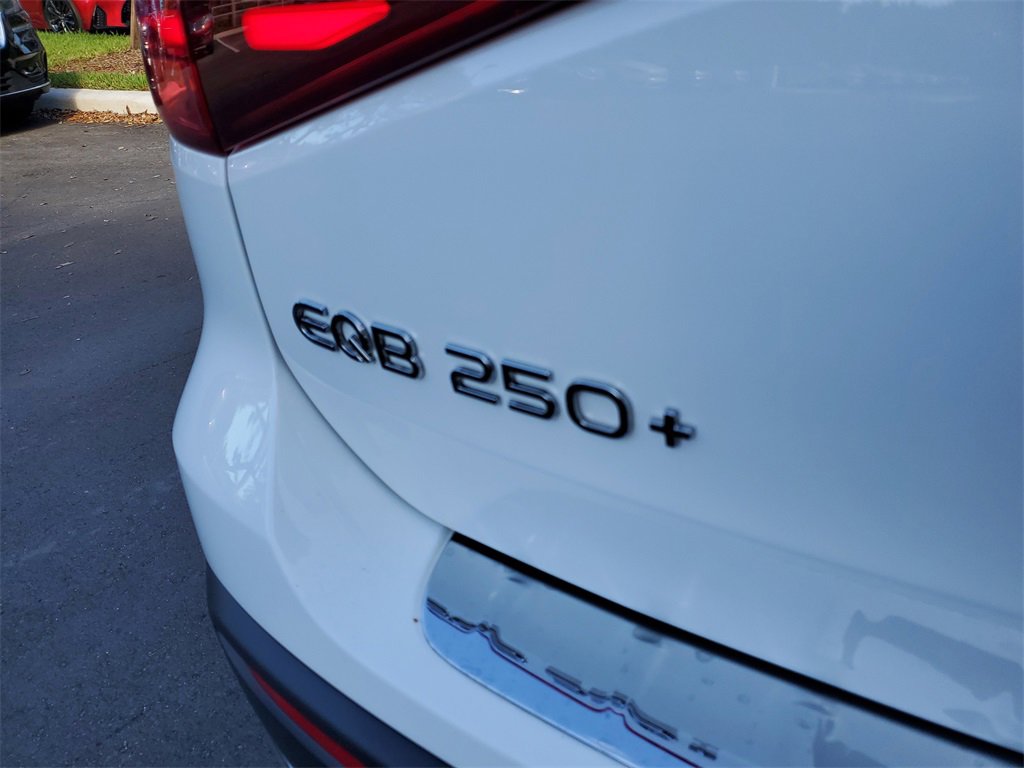 Used 2025 Mercedes-Benz EQB 250+ image 5