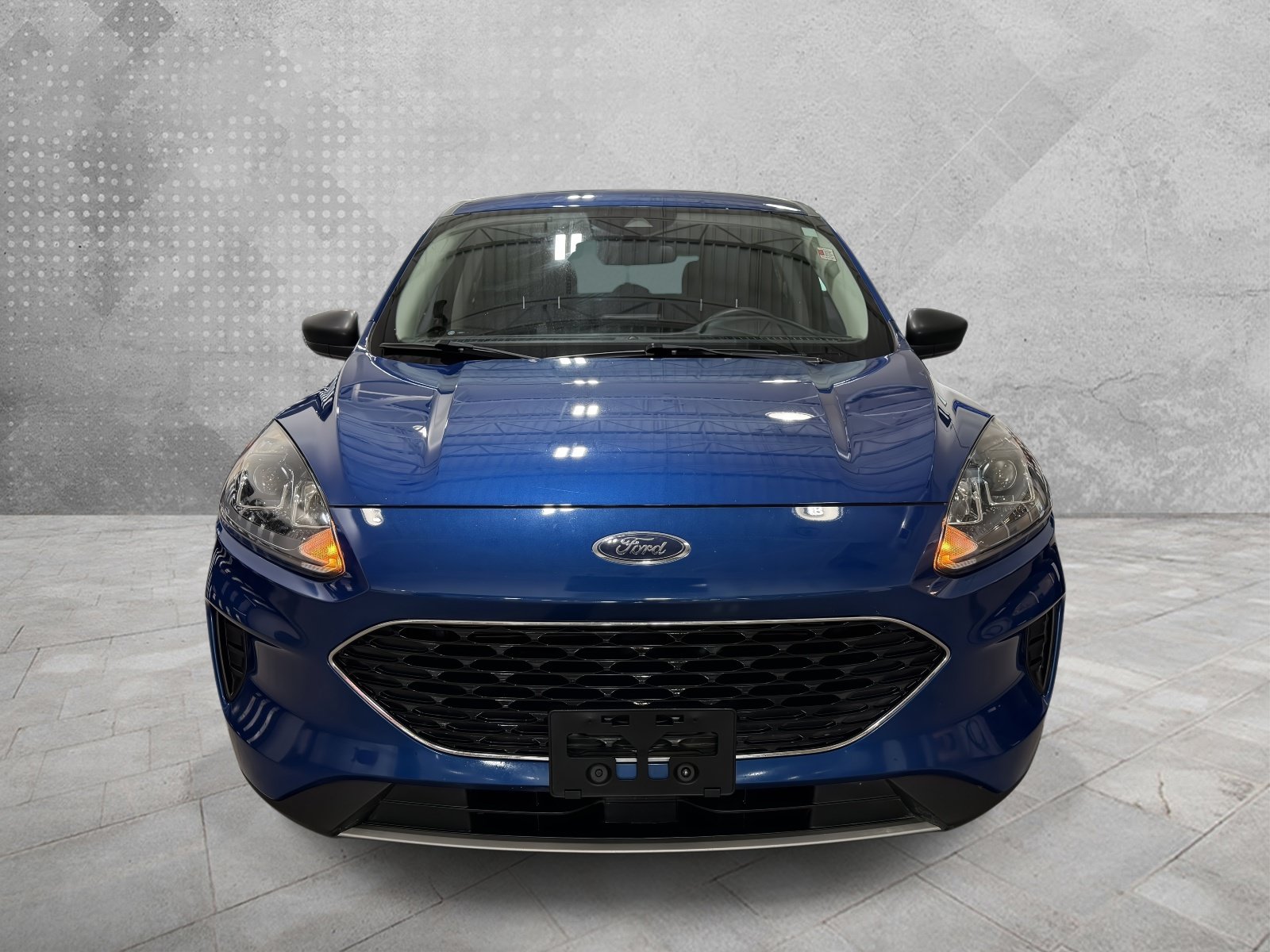 Used 2022 Ford Escape SE FWD image 2