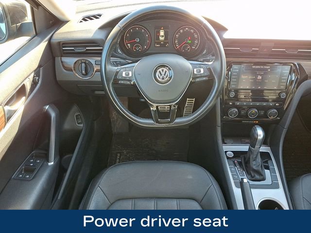 Used 2020 Volkswagen Passat 2.0T SEL FWD image 3