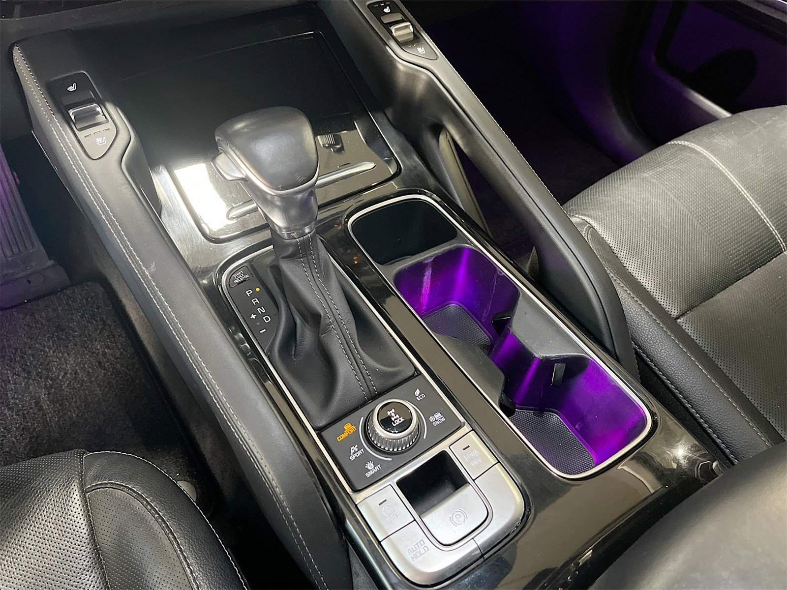 Used 2022 Kia Telluride EX w/ EX Premium Package image 17