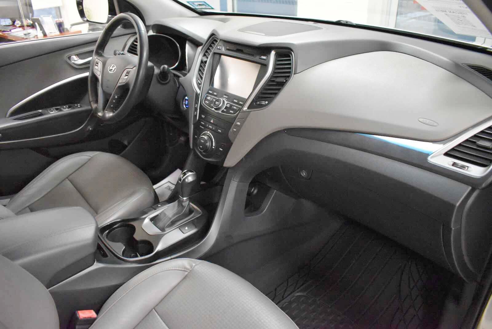 Used 2014 Hyundai Santa Fe Sport 2.0T w/ Navigation Package 06 AWD/4WD image 42
