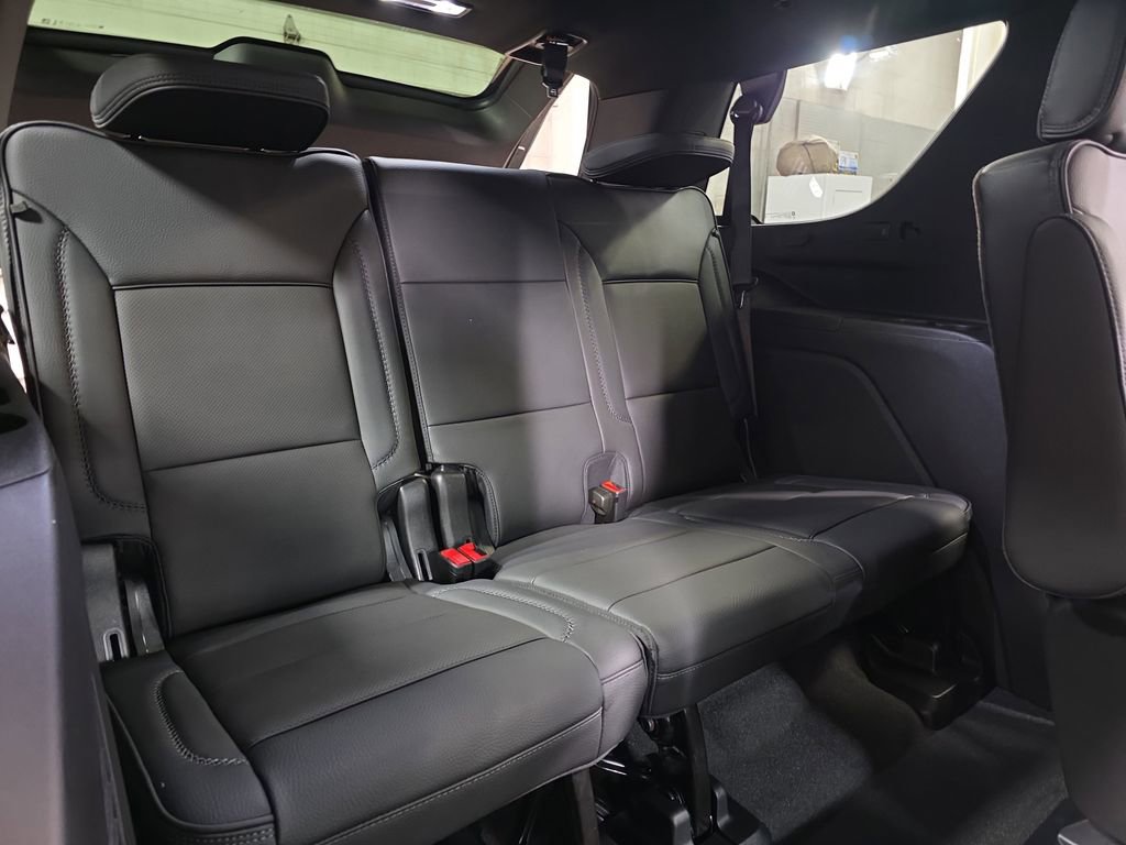 New 2026 GMC Yukon Denali w/ Denali Reserve Package image 12